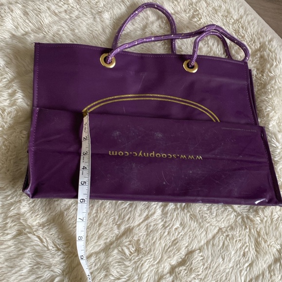 SCOOP NYC patent branded large vinyl shopper tote bag shopping rope handle strap - Picture 4 of 5
